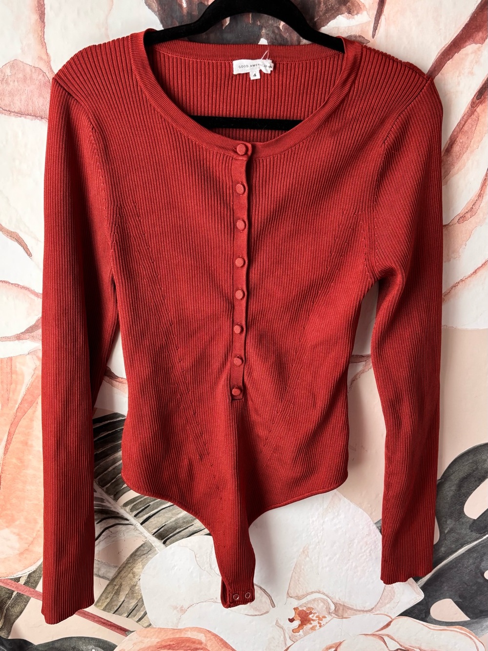 Good American Ribbed Henley Bodysuit - Terracotta Red